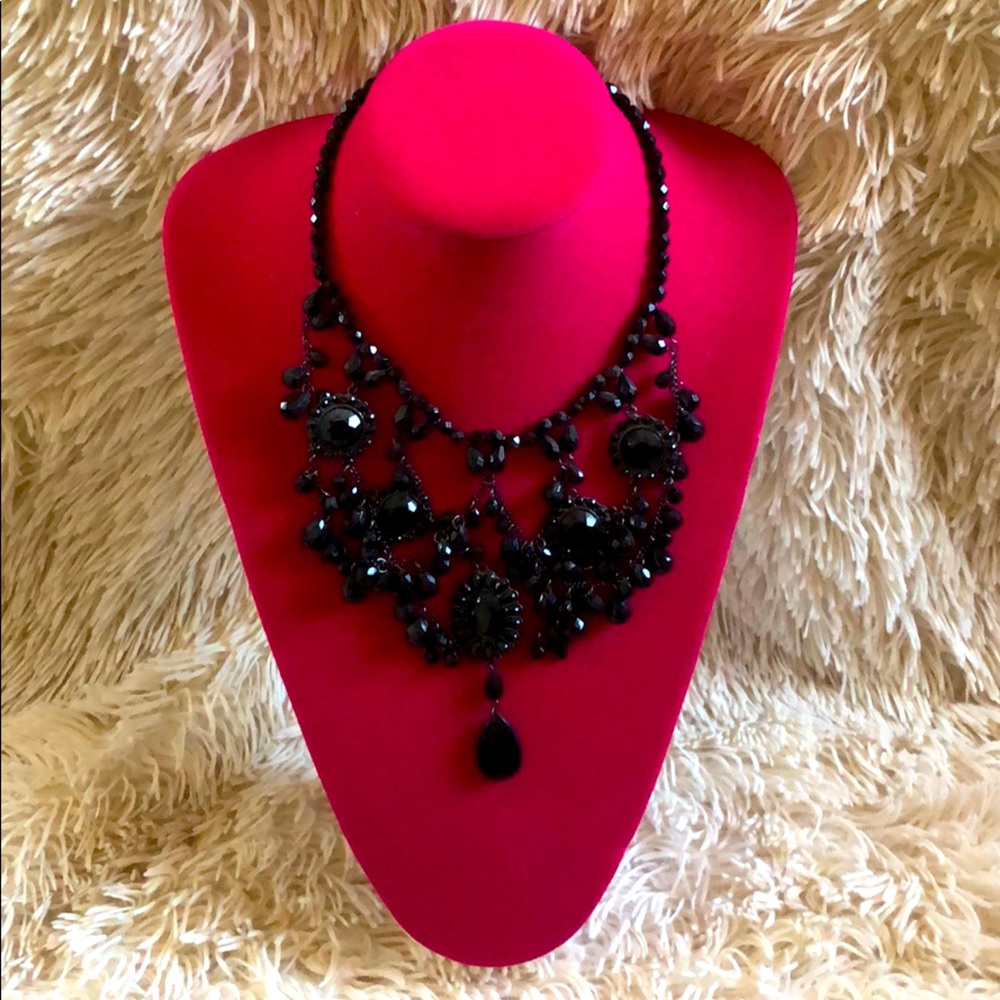 White House Black Market Black statement necklace